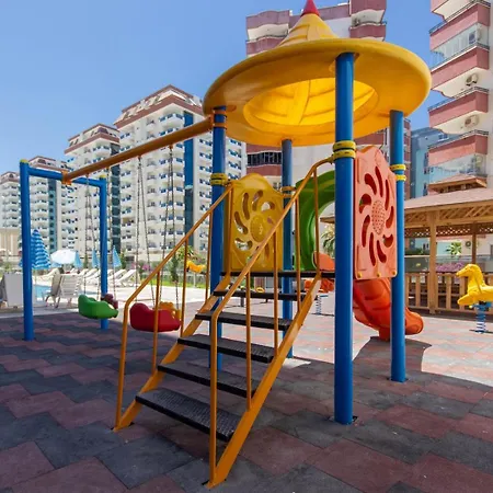 Gokgur 2-bedroom For Rent, 400 Meters From The Sea, Mahmutlar, Аланія